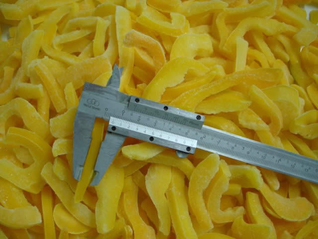 yellow pepper strips and dices whole